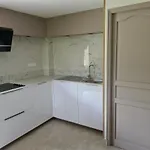 La Maison Thimadaise Bed & Breakfast 4*