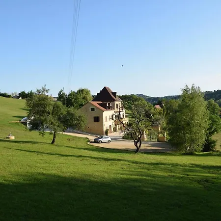 לינה וארוחת בוקר La Maison Thimadaise