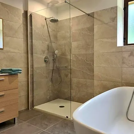 La Maison Thimadaise Couette-café 4*