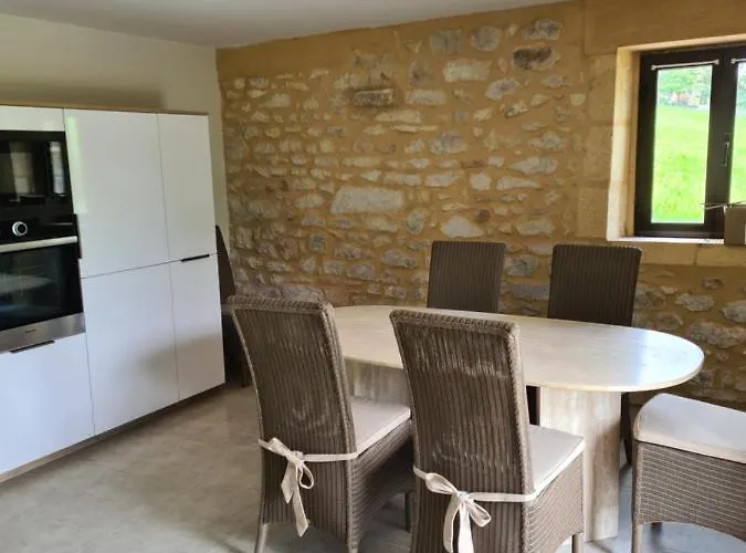 La Maison Thimadaise Couette-café 4*